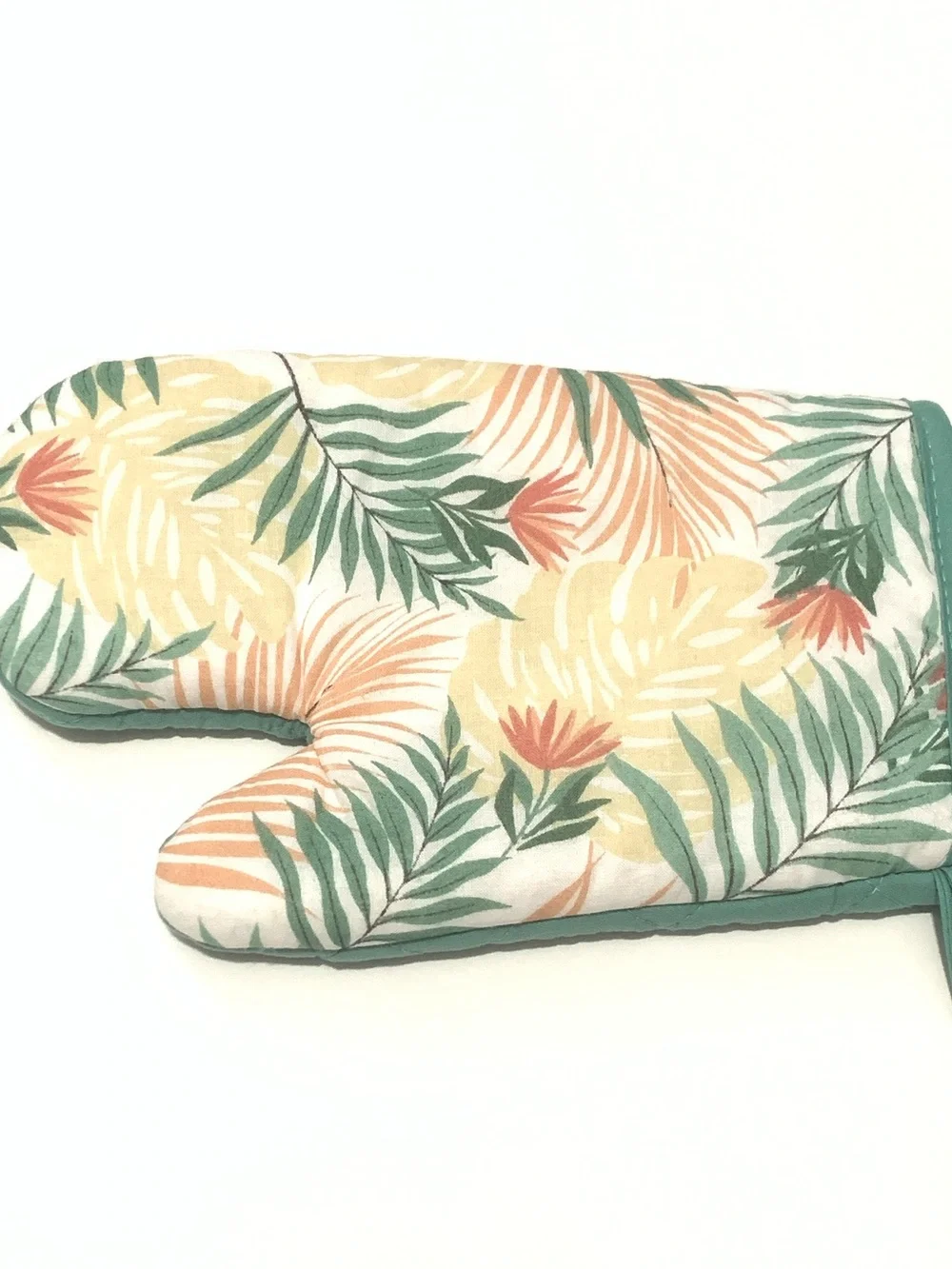 Tropical Leaf Oven Mitt in Green and Cream